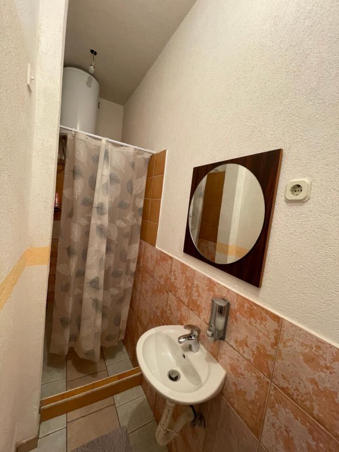 Rooms Deny Mostar Esterno foto