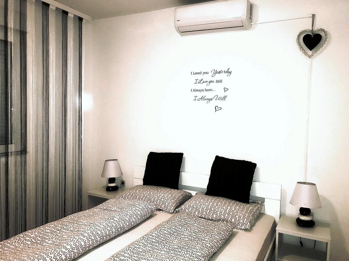 Rooms Deny Mostar Esterno foto